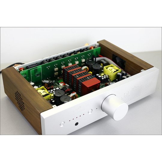 HATTOR nCore 500W Verstrker mit Hypex Technologie, INT500W-VSM